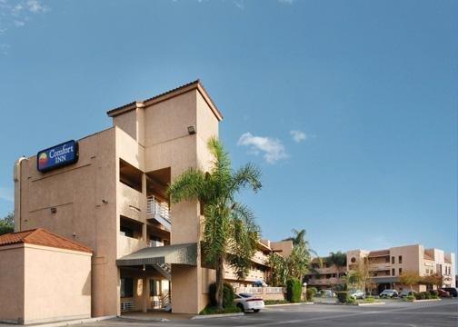 Comfort Inn Norwalk Exterior photo
